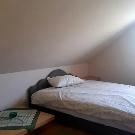 Szemérmetes Erzsók Nyaralóház Nyaraló *